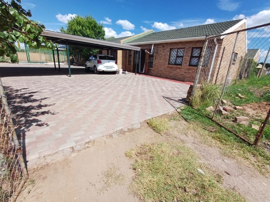 To Let 3 Bedroom Property for Rent in Westbourne Eastern Cape